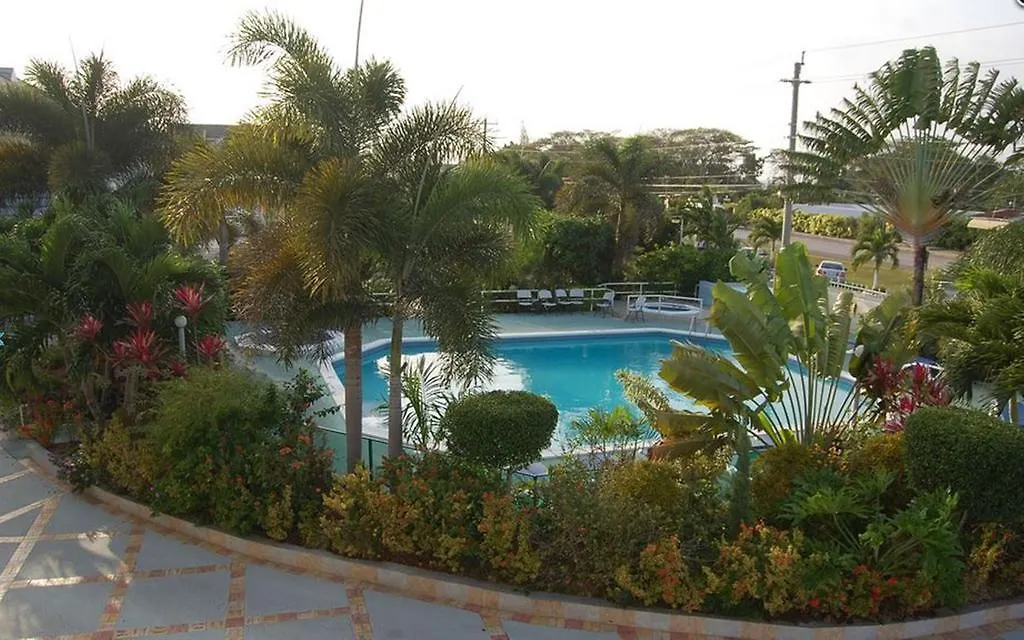 Holiday Haven Hotel Runaway Bay
